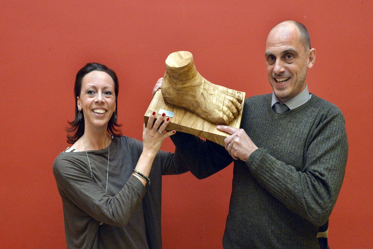 Bequemschuh-Preis 2017 für Manuela Endres-Kaus (Schuhhaus Dorsch Würzburg) und ihren Bruder Matthias Endres (Geschäftsführer der SCHÖN & ENDRES GmbH) ...  