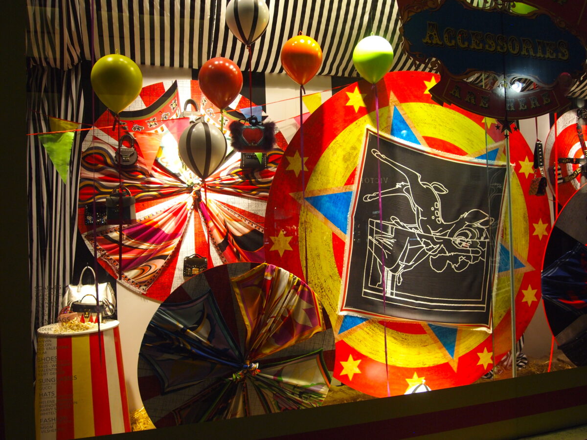 Fenwicks - Schaufenster London (Foto: Mavis)
