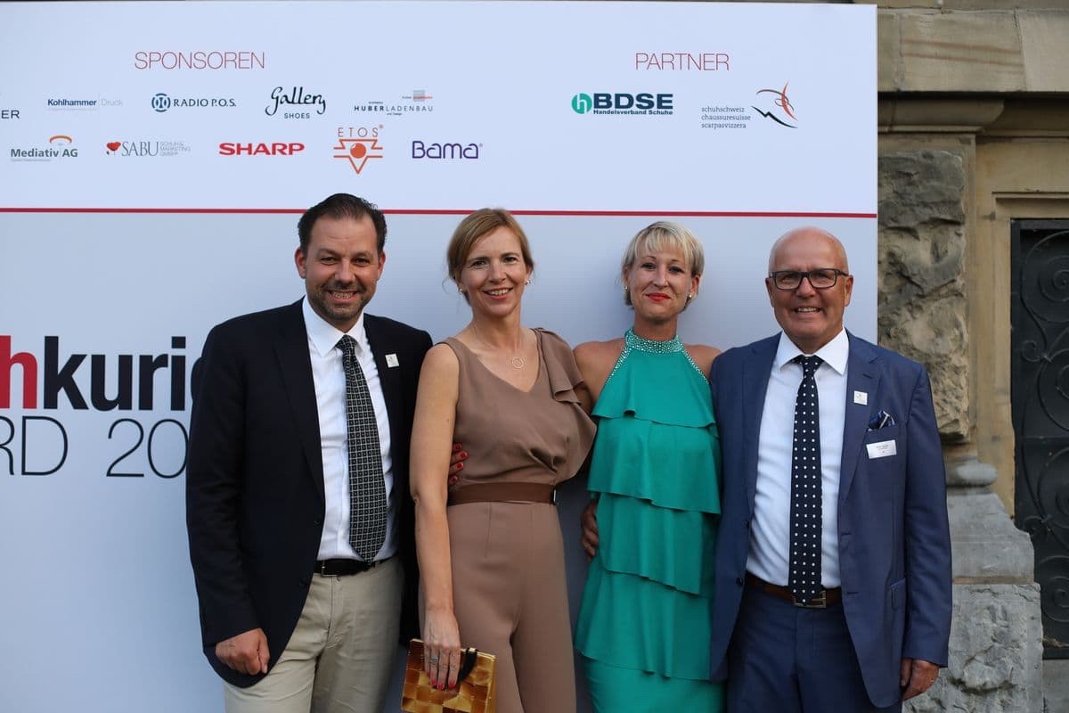 schuhkurier AWARD 2017 - Lukas Kindlimann, Sabine Peters, Sabine Völlmin und Dieter Spiess