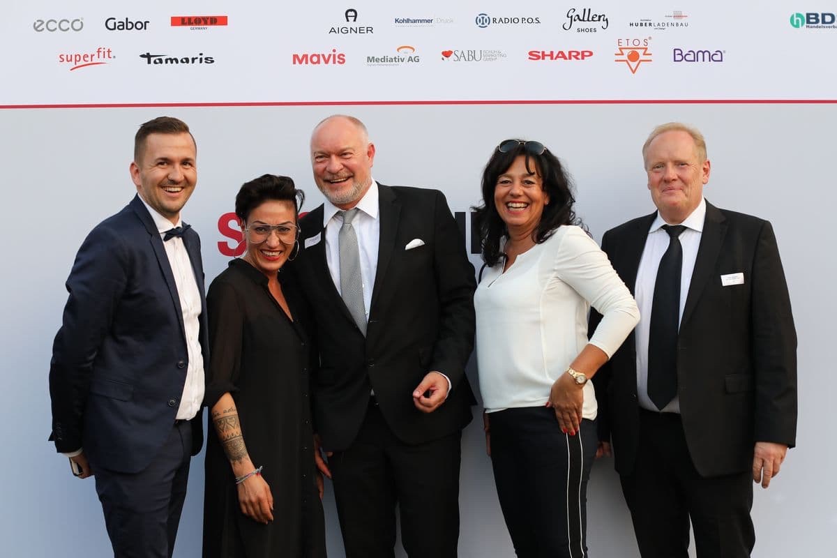 schuhkurier AWARD 2017 - Stefan Koch, Kevser Ayranci, Andreas Kolleck, Gisela und Peter Bödeker