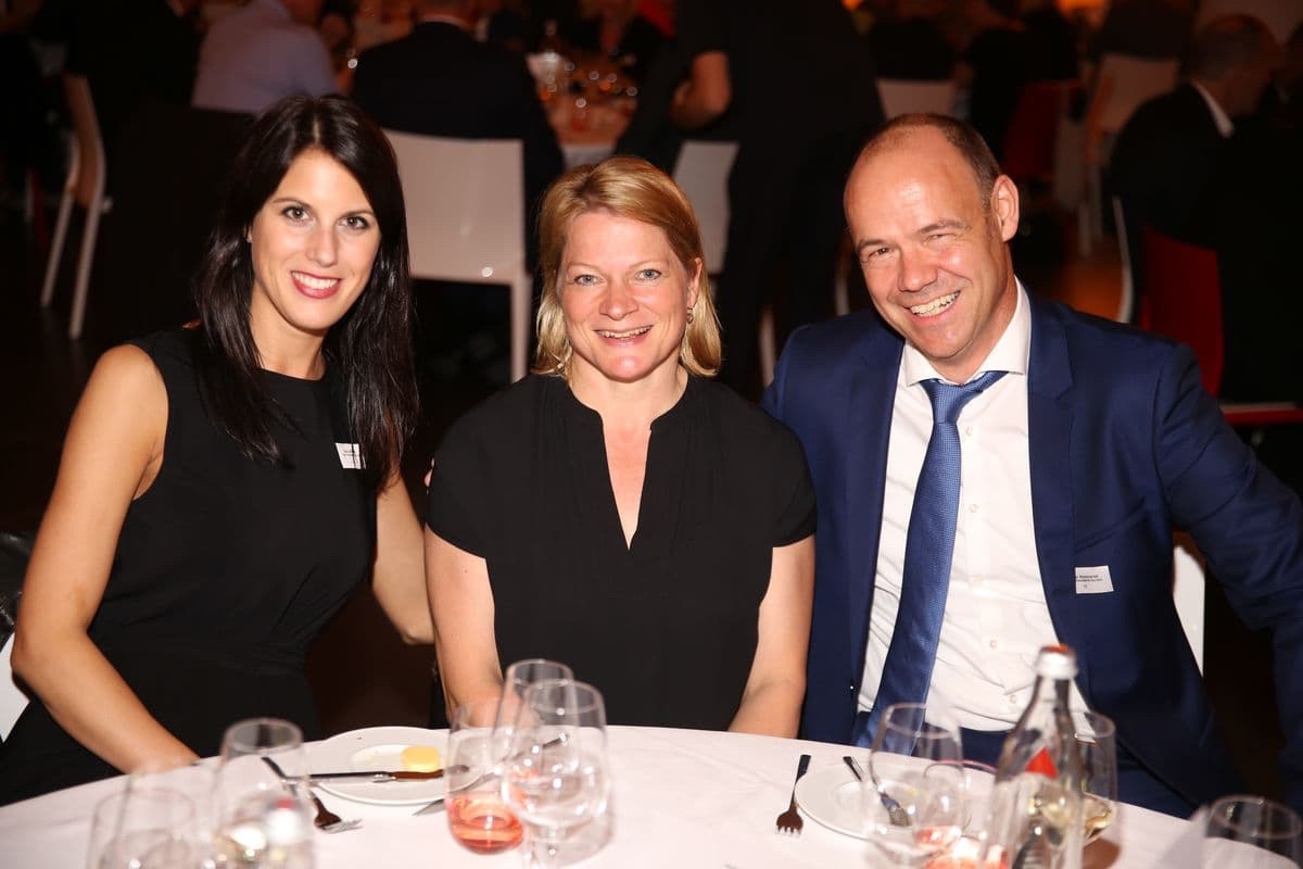 schuhkurier AWARD 2017 - Anna Carbonari, Christin Käpplinger und Stefan Hemmerich