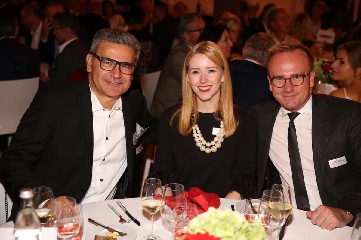 schuhkurier AWARD 2017 - Giovanni Lacatena, Neele Uphoff und Jens Beining