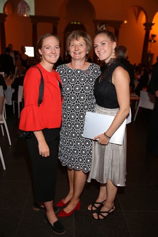 schuhkurier AWARD 2017 - Sabrina, Caroline und Rebecca Witzlau