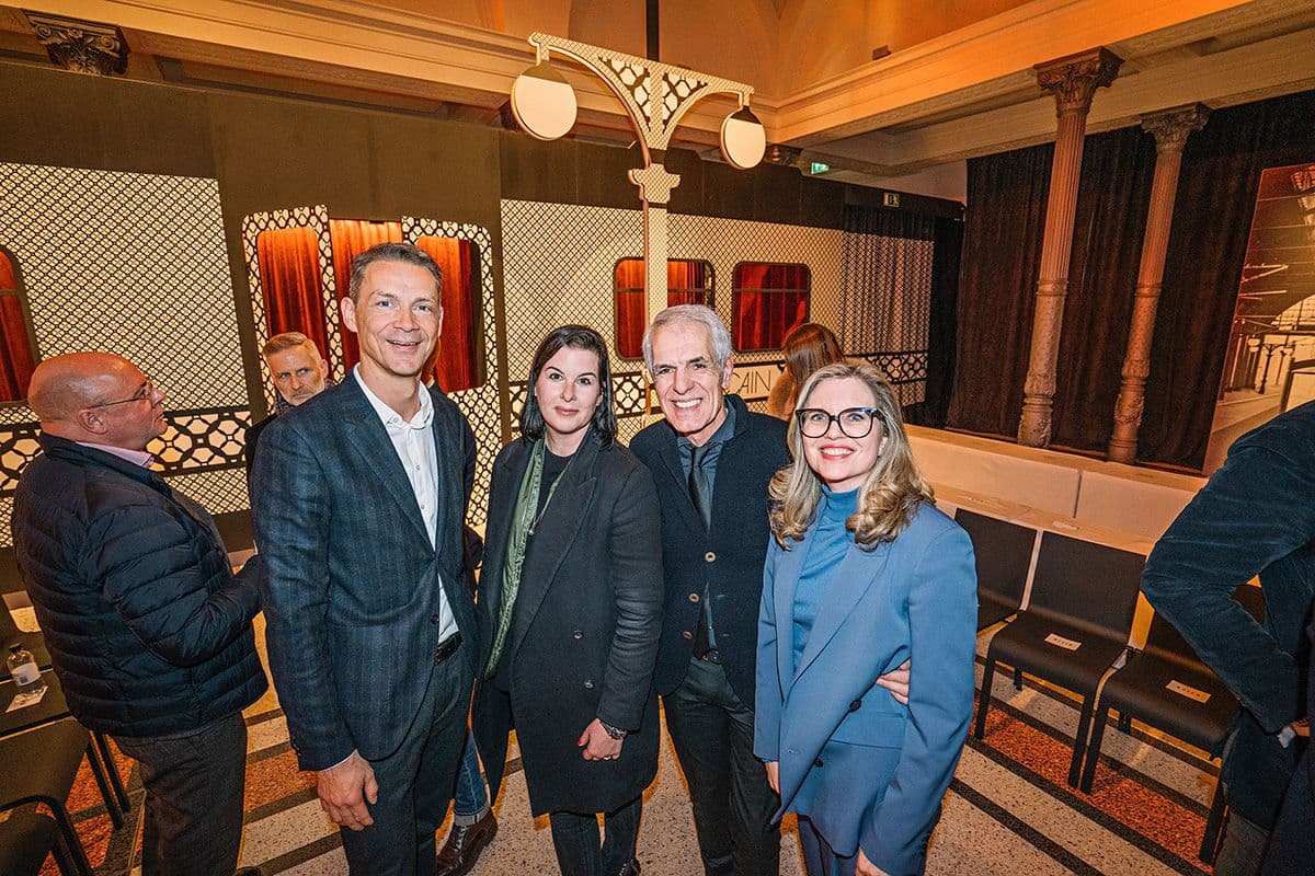 (v.l.n.r.) Holger Blecker (Breuninger), Simone Heift (KaDeWe), Norbert Lock (Geschäftsführer Gesamtvertrieb Marc Cain) und Manuela Beer (PKZ) (Foto: Marc Cain)