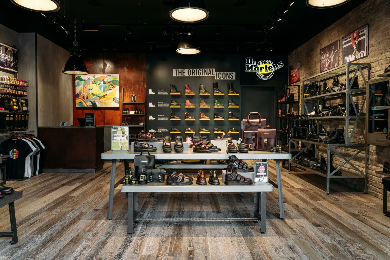 Dr. Martens Store im Europa-Center in Berlin. (Foto: Dr. Martens / Manuel Platzer)