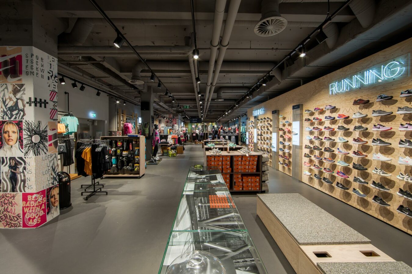 SportScheck hat den neu gestalteten Store in Hamburg eröffnet. (Foto: SportScheck)