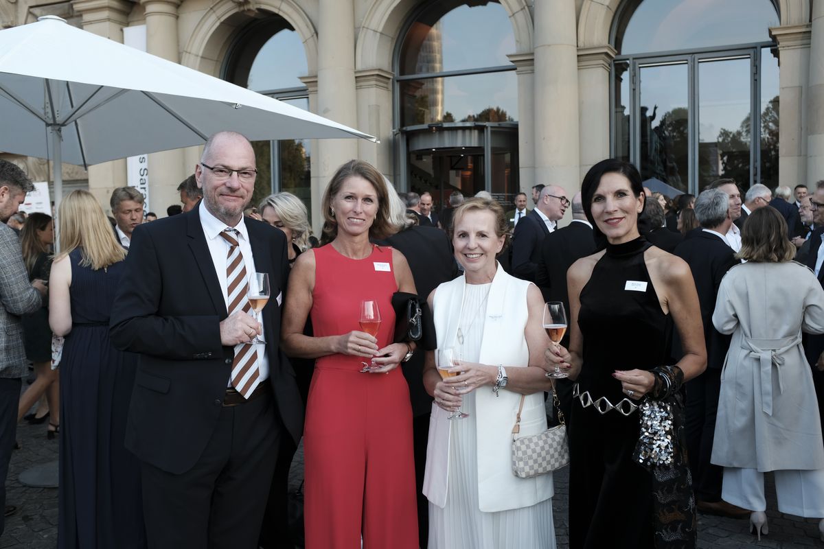 Jochen und Steffanie Schneider, Marga Indra-Heide, Marlies Brogli