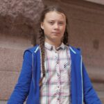 GRETA THUNBERG: Da sitzt ein Teenager auf der Straße und verweigert den Schulbesuch, um zu erreichen, dass mehr für den Klimaschutz getan wird. Greta Thunberg wurde zur Vorreiterin einer globalen Bewegung. Ihre Radikalität ängstigt viele. Und auch die Ambivalenz vieler Klimaschützer. 