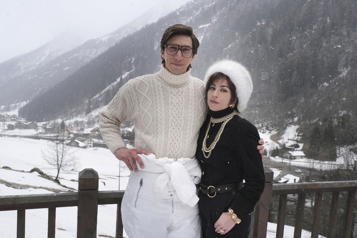 Szene aus House of Gucci von Ridley Scott mit Lady Gaga, Adam Driver und Al Pacino. (Foto: 2021 Metro-Goldwyn-Mayer Pictures Inc.)