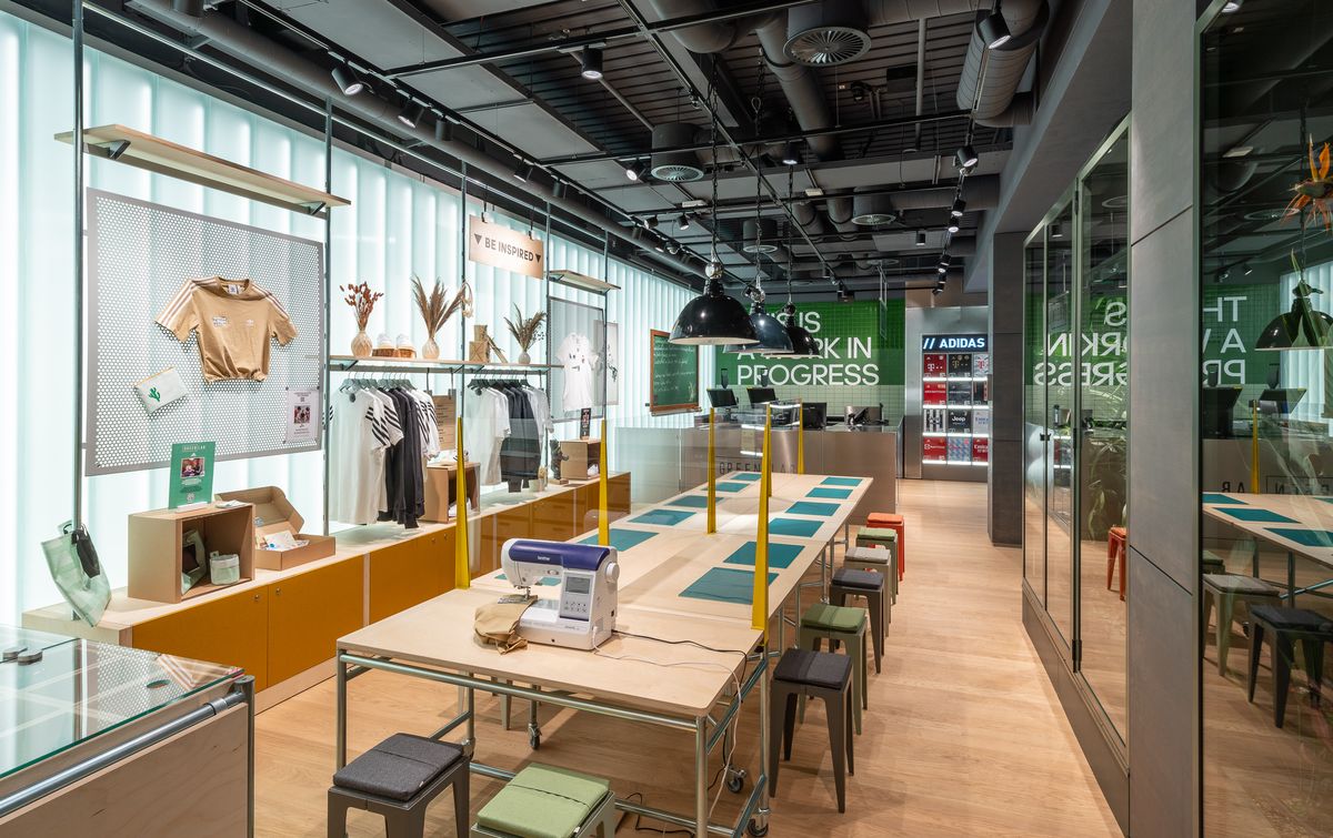 Adidas feiert die Wiedereröffnung des Flagship-Stores in Berlin. (Foto: Adidas)