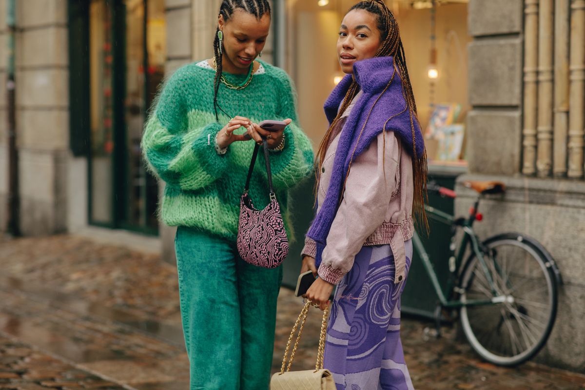 Streetstyles von der Copenhagen Fashion Week im Februar 2022. (Fotos: Bryndis Thorsteinsdottir, Moeez Ali, Claire Guillon)