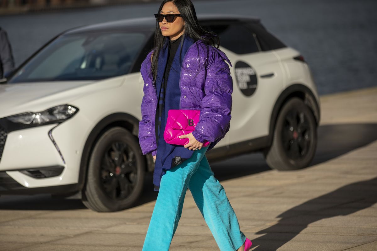 Streetstyles von der Copenhagen Fashion Week im Februar 2022. (Fotos: Bryndis Thorsteinsdottir, Moeez Ali, Claire Guillon)