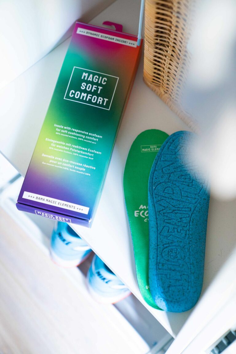 Ganzjahres-Einlegesohlen für Sneaker schenken zusätzlichen Kälteschutz. (Foto: Bama)