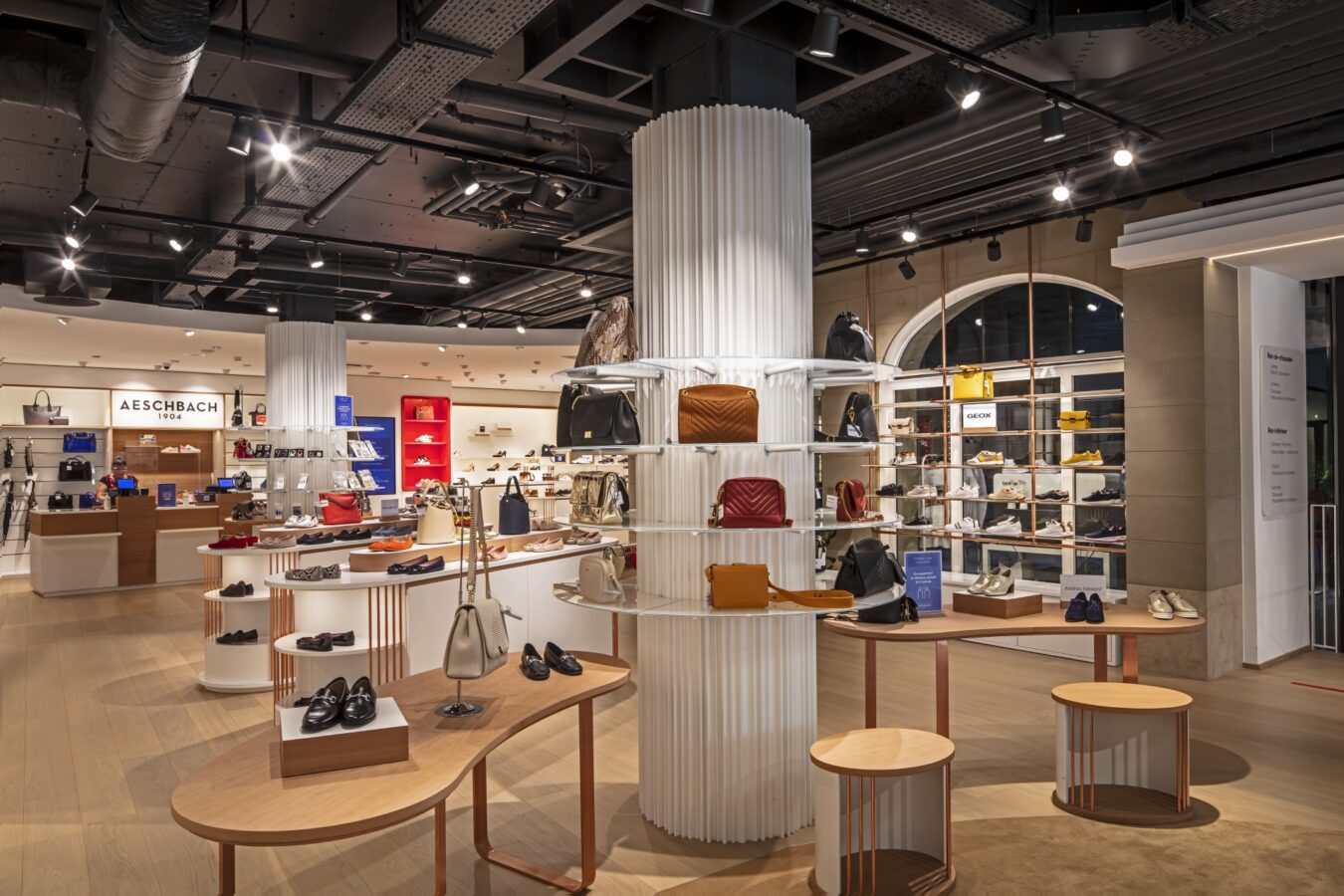 Aeschbach präsentiert sich in Genf in seinem neuen Flagship Store (Fotos: Ansorg/ Boris Golz)