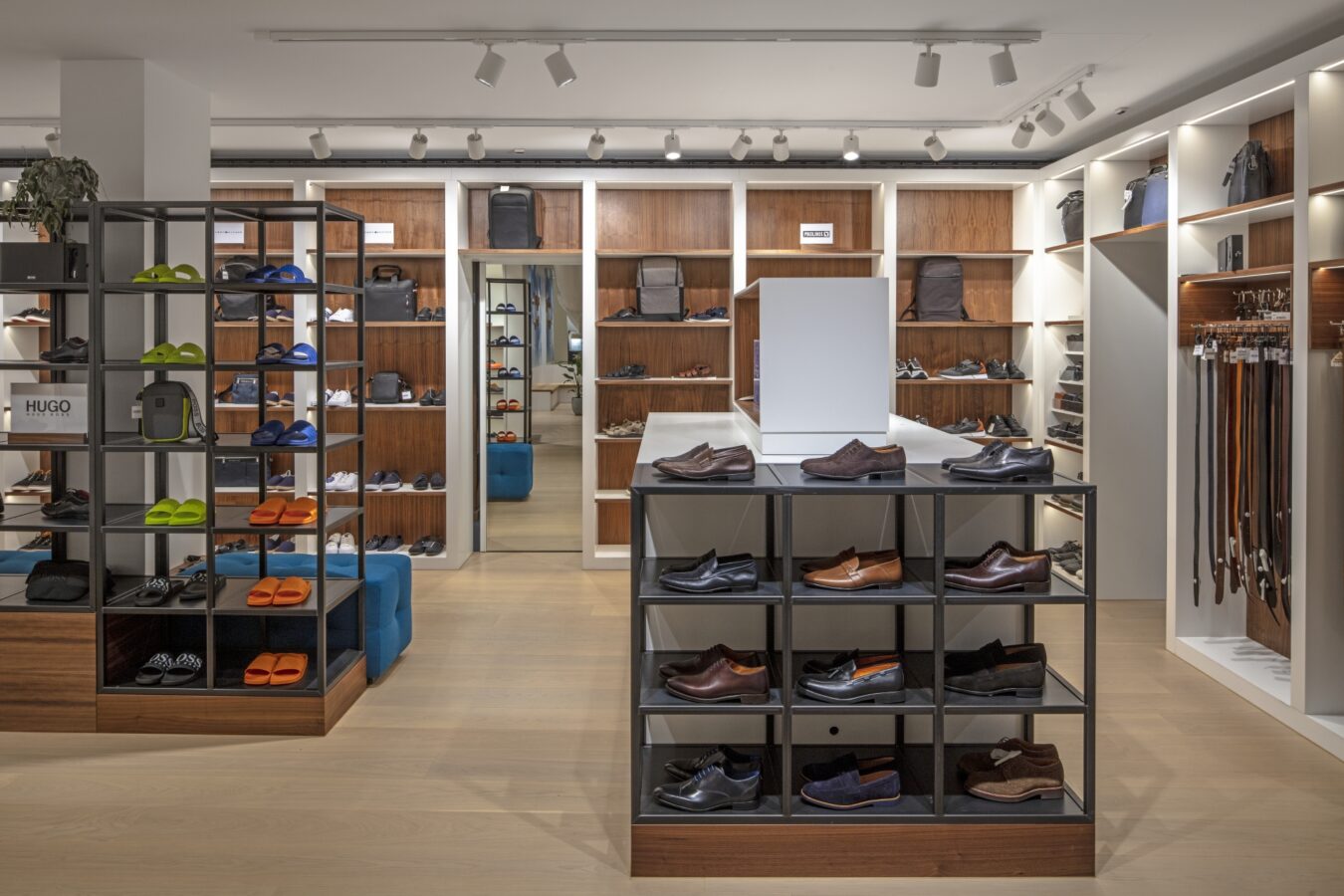 Aeschbach präsentiert sich in Genf in seinem neuen Flagship Store (Fotos: Ansorg/ Boris Golz)