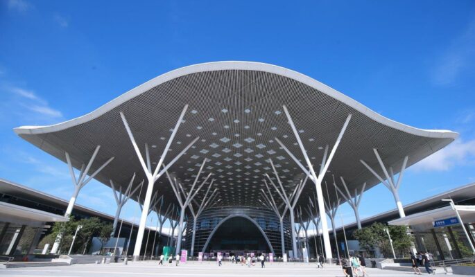 Imposantes Messegelände: Chic China International Fashion Fair Shenzhen World Exhibition and Convention Center.  (Foto: Chic)