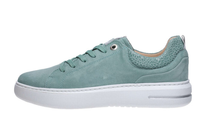 Salamander-Sneaker – künftig kommen Damen- und Herrenkollektionen der Marke aus dem Haus Astormueller (Foto: Salamander)
