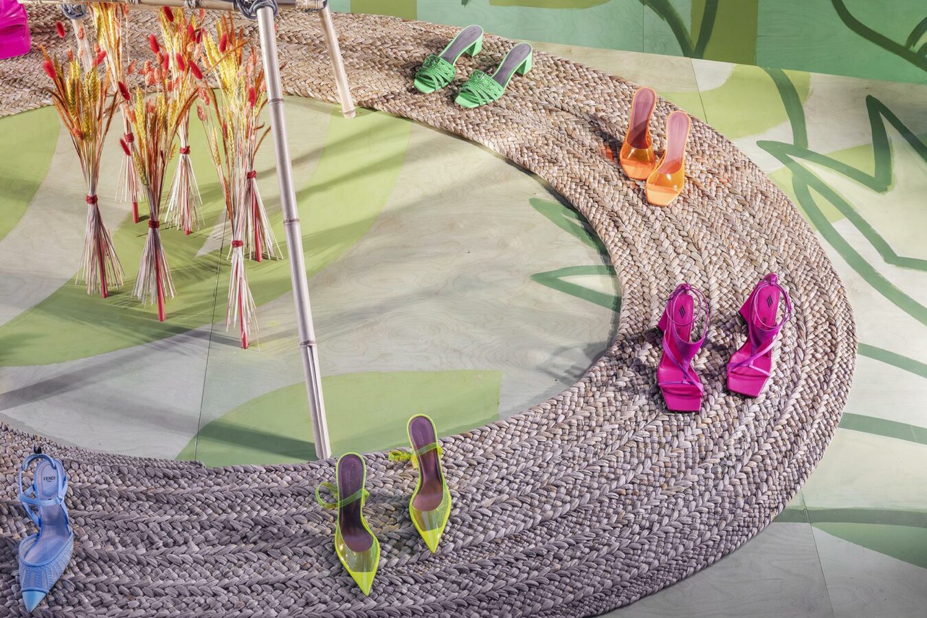 Summer Awakening: Die Schaufenster des Kaufhauses Selfridges an der Londoner Oxford Street. (Foto: Selfridges)