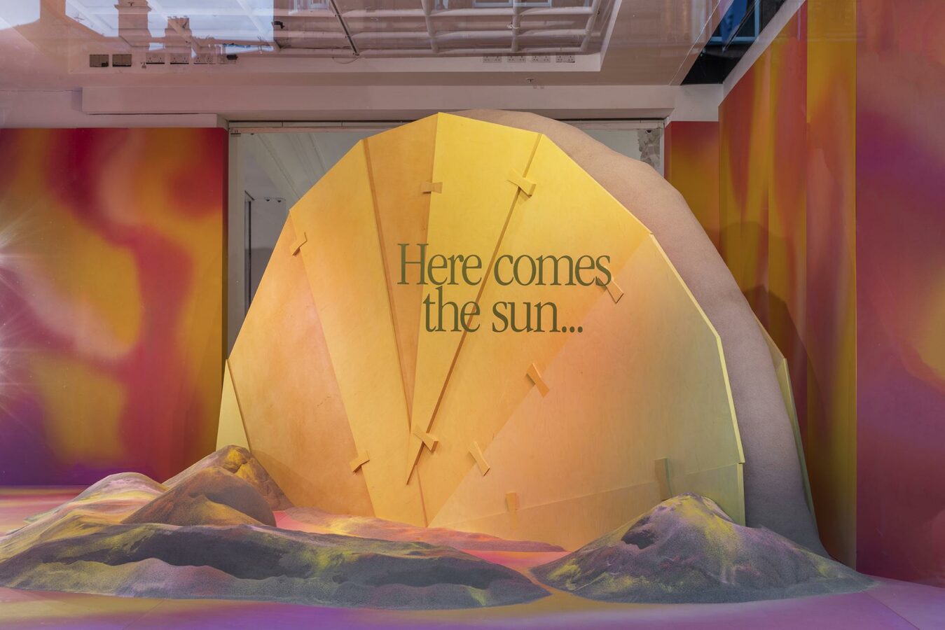 Summer Awakening: Die Schaufenster des Kaufhauses Selfridges an der Londoner Oxford Street. (Foto: Selfridges)