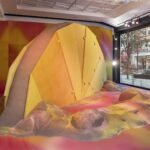 Summer Awakening: Die Schaufenster des Kaufhauses Selfridges an der Londoner Oxford Street. (Foto: Selfridges)