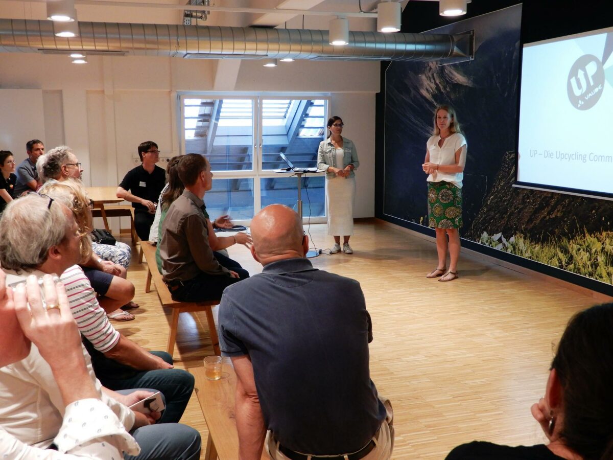 Vaude-Geschäftsführerin Antje von Dewitz begrüßte die Teilnehmer beim ersten Event der Upcycling Community. (Foto: Vaude)