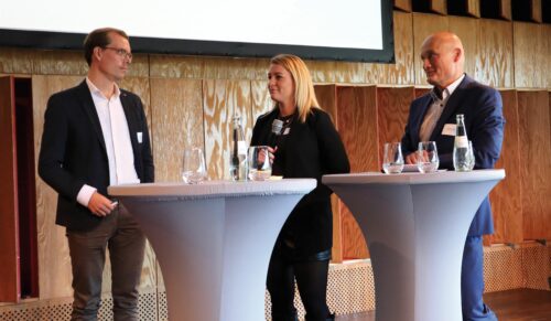 Steffen Jost, Marina Kloos und Moritz Schmitz tauschen sich darüber aus, wie heute effektiv Personal angeworben werden muss. (Foto: BTE/Ulrike Lach)