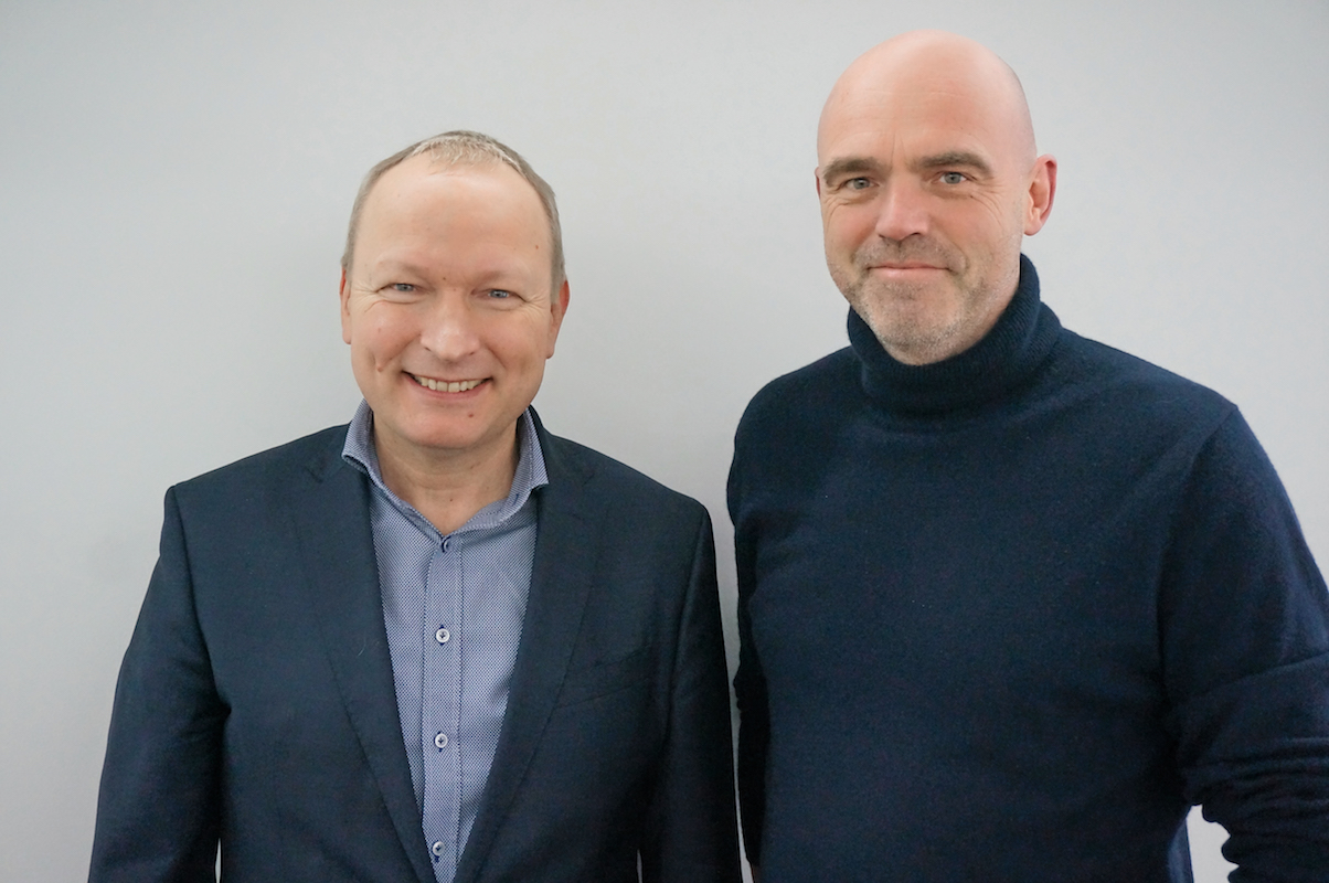 Dr. Thomas Nassua, Geschäftsführer shoe.com, und Marketingmanager Don Ernens. (Foto: Redaktion)