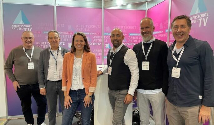 Das Team der ANWR Schuh auf der Messe für Arbeitsschutz in Stuttgart (v.l.n.r.): Burkhart Sprecher, Helmut Wies, Michaela Brehm, Kai Stawars, Carsten Sander und Andreas Schau (Foto: ANWR Schuh)