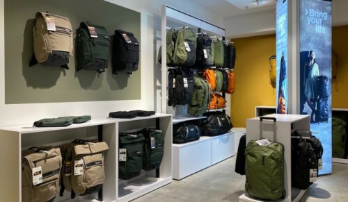 Blick in den Thule Shop-in-Shop im Münchener Premiumkaufhaus Oberpollinger. (Foto: Thule)