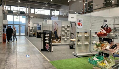 Vor allem Weiß und Offwhite bestimmen das Bild auf der Meetnbuy. (Foto: Redaktion)