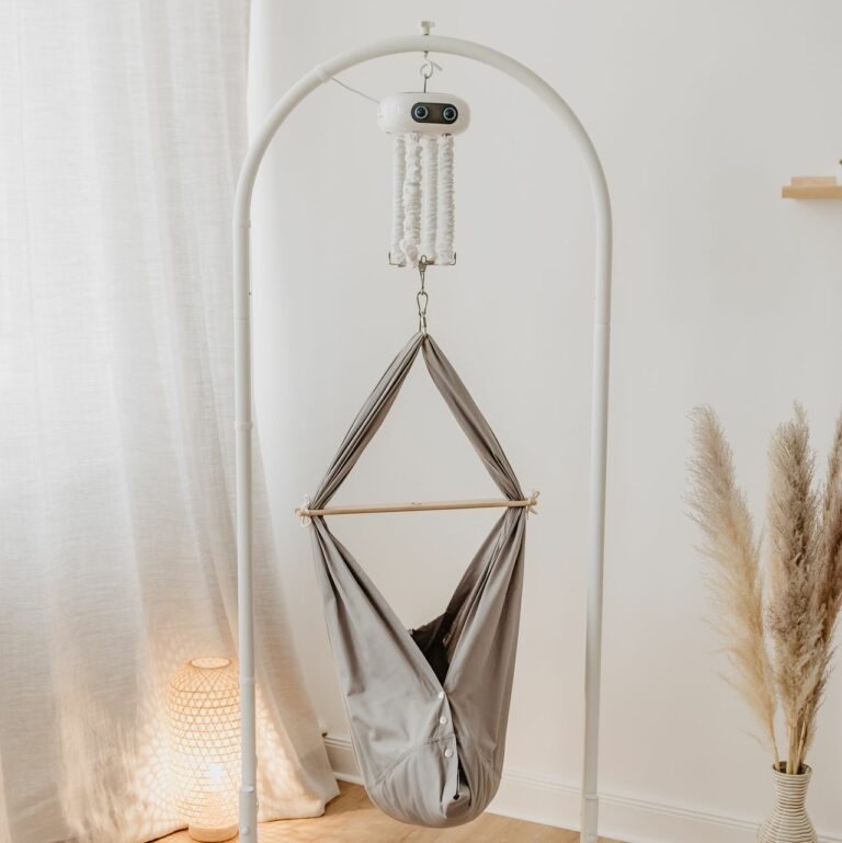 Swing2Sleep stellt Federwiegen für Babys her und vertreibt sie mit einem Mietmodell. (Foto: Swing2Sleep)
