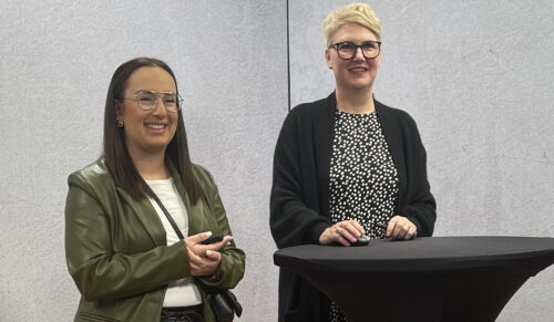 Alisha Corbé und Johanna Ferner beim SABU Forum Handel. (Foto: SABU)