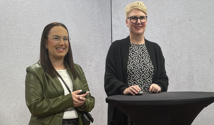 Alisha Corbé und Johanna Ferner beim SABU Forum Handel. (Foto: SABU)