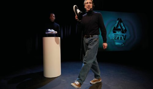 Skater und Palace-Testimonial Rory Milanes erzählt im Trailer überschwänglich vom Half Cab ’92 GTX. (Foto: Vans)