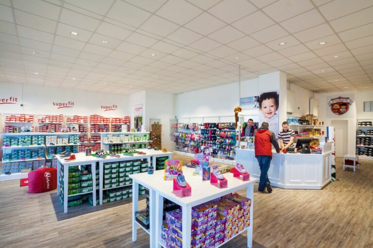 Für Kinderschuh-Händler bietet der GMS-Vergund das Konzept „Boys & Girls“ an. (Foto: GMS)