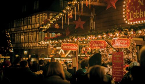 Weihnachtsmärkte sorgten für volle Innenstädte. Konnte auch der Einzelhandel davon profitieren? (Foto: CMO Photo/Unsplash)
