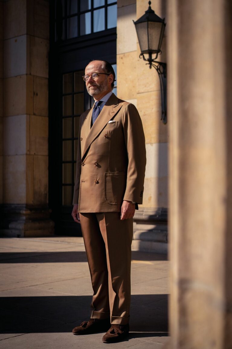 Bernhard Roetzel schreibt seit über 20 Jahren Bücher über Stil und klassische Herrenmode. (Foto: Volodymyr Duda)
