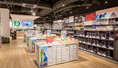 Das neue Deichmann-Store-Konzept in Flensburg. (Foto: Deichmann/Rüdiger Fessel)
