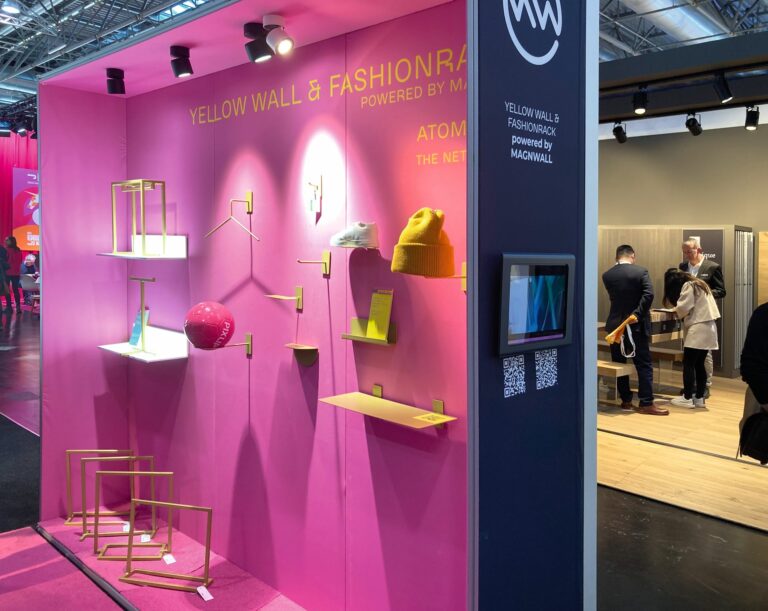 An der Magnetwand von Atom Retail lassen sich die Waren immer neu inszenieren. (Foto: Redaktion)