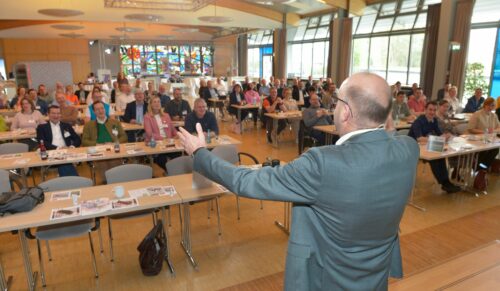 Impressionen des 11. Bequemschuhsymposiums in Zeulenroda. (Foto: Volkmar Heinz)