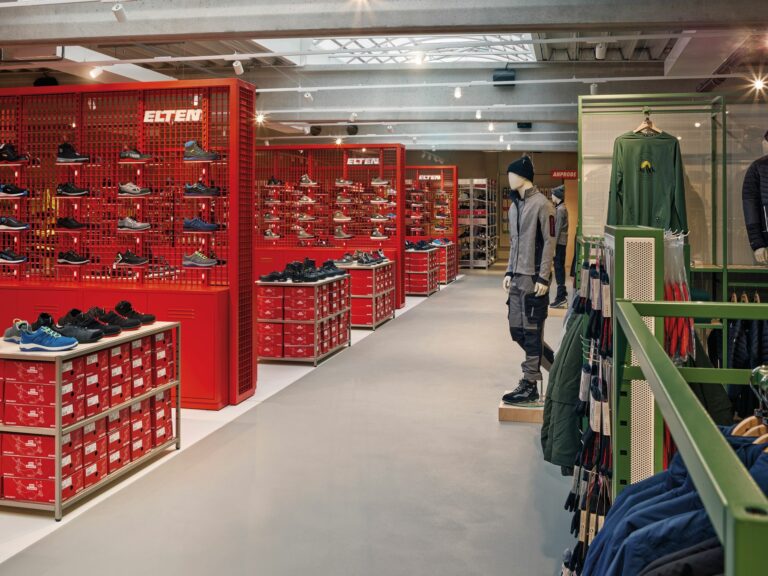 Ein Bedarfsartikel kann – und sollte – ansprechend präsentiert werden. Dafür hat Elten am Standort einen 800 qm großen Store gebaut. (Foto: Elten)
