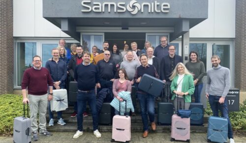 Goldkrone-Händler besuchten das Samsonite-Werk im belgischen Oudenaarde. (Foto: Goldkrone)