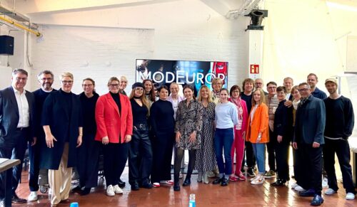 Im Areal Böhler in Düsseldorf traf man sich zur Besprechung der neuen Modeurop Colour Card. (Foto: DSI)