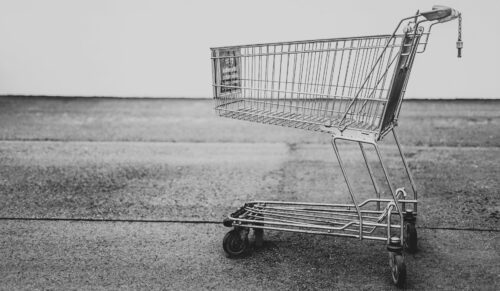 Der Onlinehandel mit Schuhen sank im dritten Quartal 2023 um fast 20%. (Foto: Bruno Kelzer / Unsplash)