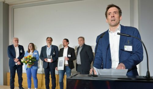 Den Bequemschuhpreis 2023 erhält das Borghoff Schuhhaus und Orthopädie GmbH Bredelar. (Foto: Volkmar Heinz)
