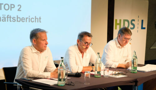 HDS/L-Mitgliederversammlung am 21. Juni in Konstanz. (v.l.n.r.) Achim Bruder (Abro), Carl-August Seibel (Seibel Gruppe) und der HDS/L-Hauptgeschäftsführer Manfred Junkert. (Foto: HDS/L)