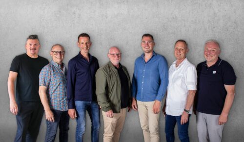Das neue Hooijer-Vertriebsteam: Sascha Patschull (Süd-West und Schweiz Lazamani und Scholl), Randolf Friedel (Head of Sales), Marcus Brunke (Gebiet Nord-Ost Lazamani und Scholl), Torsten Pöhner (Gebiet Nord-Ost Heydude), Bart Hooijer, Gerd Neubauer (Gebiet Süd-Ost und Österreich Heydude und Scholl), Hans Jörg Leismann (Gebiet Süd-West Heydude) (Foto: Hooijer)