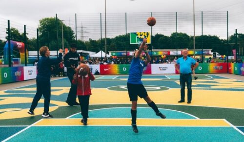 Eröffnung des neu gestalteten Sportplatzes an der Essener Lohwiese (Foto: Deichmann)