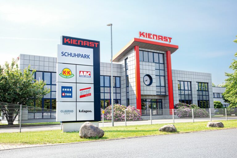 Die Kienast-Zentrale in Wedemark bei Hannover (Foto: Kienast)