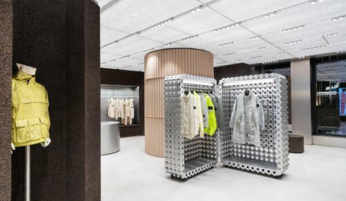 Stone Island eröffnet eine Filiale in München. (Foto: Marco Cappelletti/Stone Island/OMA/AMO)